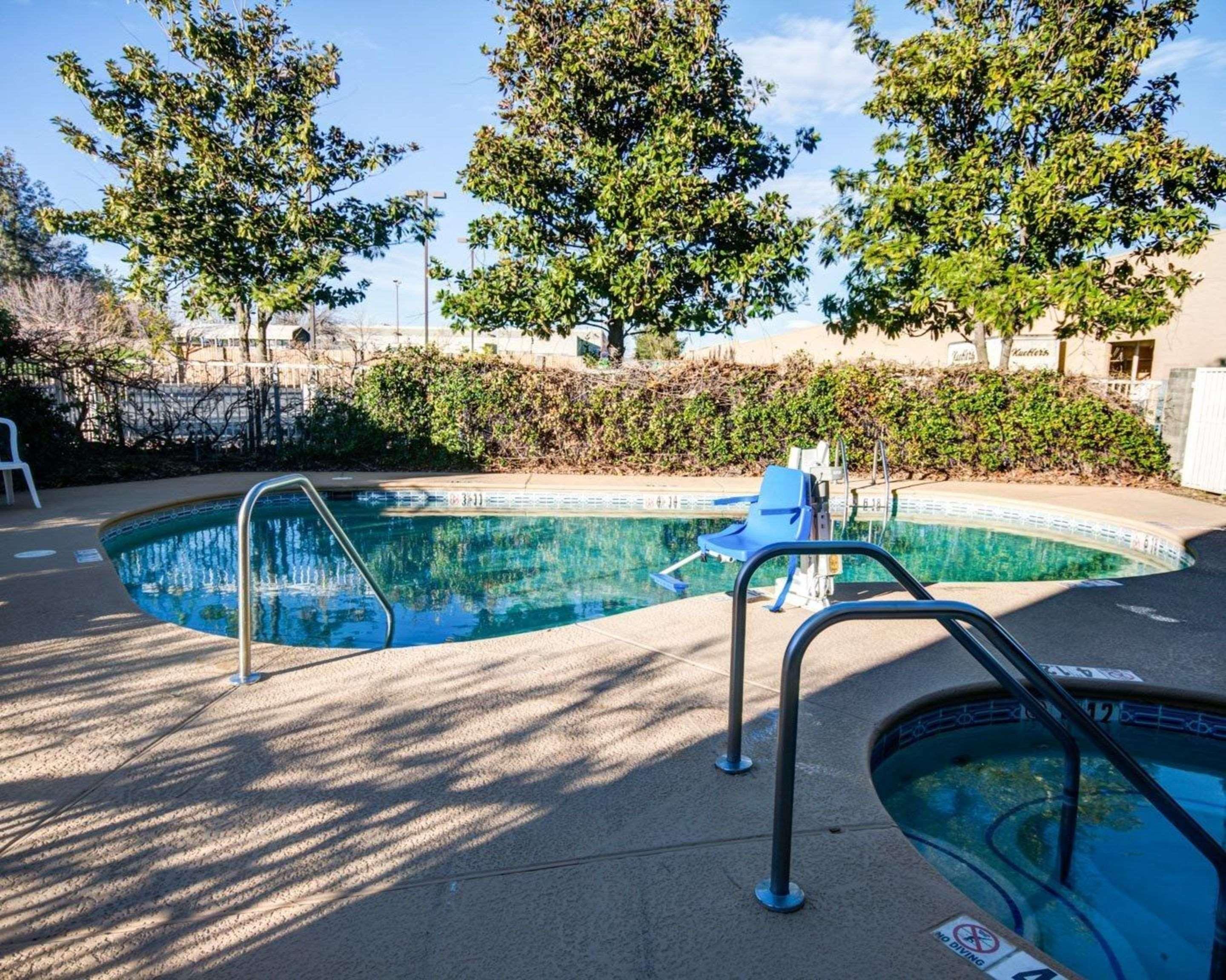 Comfort Inn Redding Near I-5 Εξωτερικό φωτογραφία
