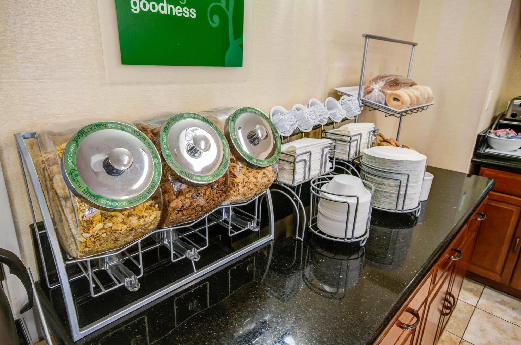 Comfort Inn Redding Near I-5 Εξωτερικό φωτογραφία